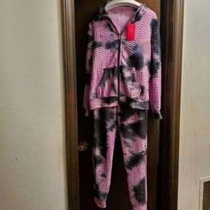Jogging suit